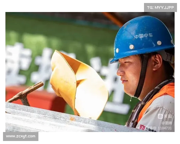 阿根廷联赛炎热天气下消防员喷水助力球迷降温现场热情如火 阿根廷联赛炎热天气下消防员喷水助力球迷降温现场热情如火